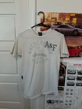 Vintage Abercrombie & Fitch Muscle Fit Graphic Logo T-Shirt Size Small